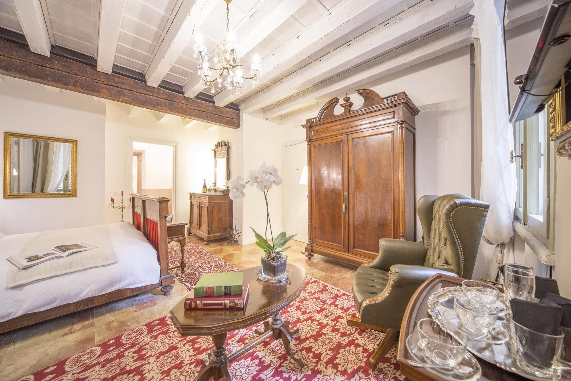 Corte Realdi Boutique Rooms Verona Exterior photo